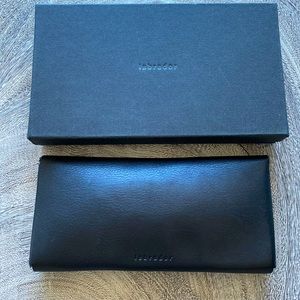 Labrador long soft leather wallet